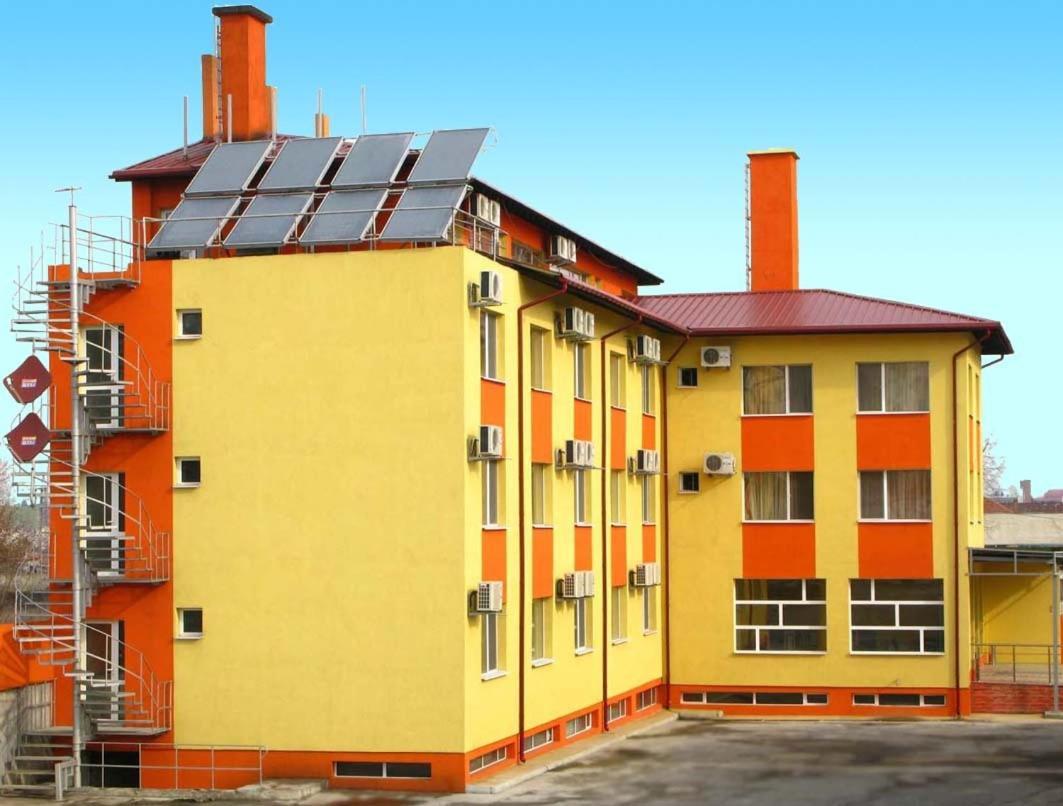 Hotel Nakra Radnevo Екстер'єр фото
